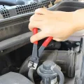 أداة كماشة ممتازة لفتح جميع أنواع القفيص
